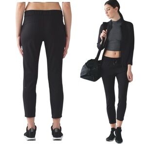 Lululemon | On The Fly Pant
Black